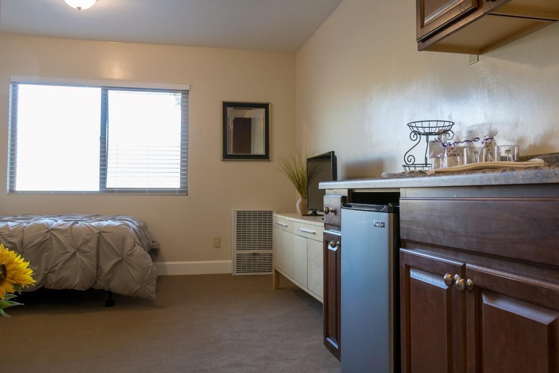 Casa de Flores Senior Living Community Assisted Living, Nursing Home